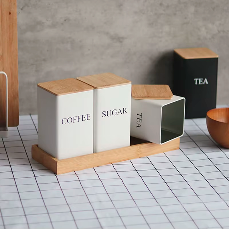 Set de 3 Recipientes de Cocina Hierro con Tapa y Bandeja de Bambu para Café Té y Azúcar