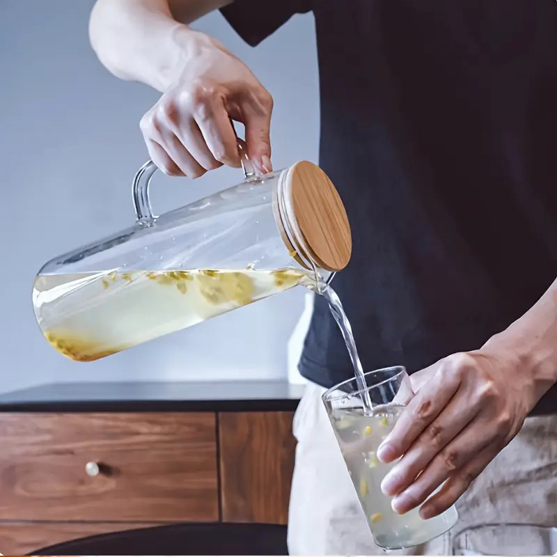 Jarra De Vidrio Con Tapa Para Agua Jugos Bebidas De 1.5 L Transparente