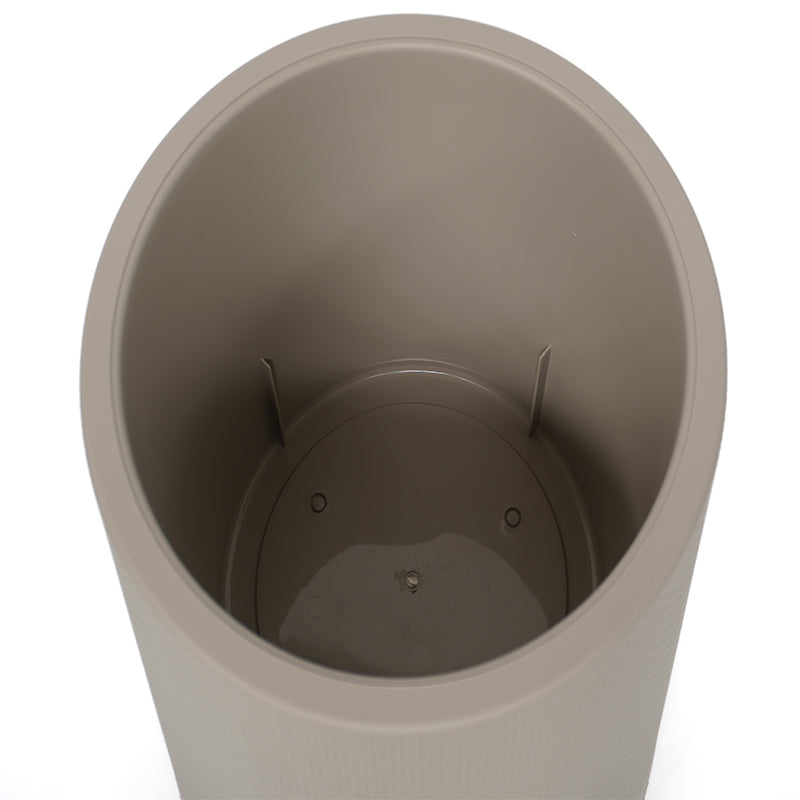 Macetero De Plastico Grande Wakeshome Ancho 30cm Alto 47cm