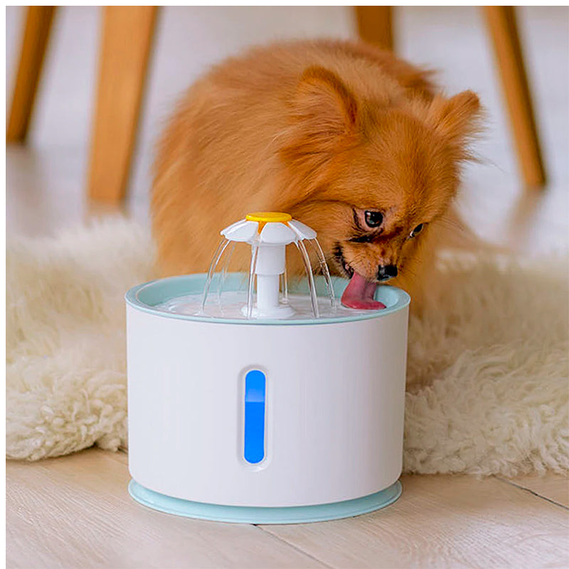 Bebedero para mascotas automático e interactivo Jior Plato Metalico con capacidad de 2.4L color blanco 220V