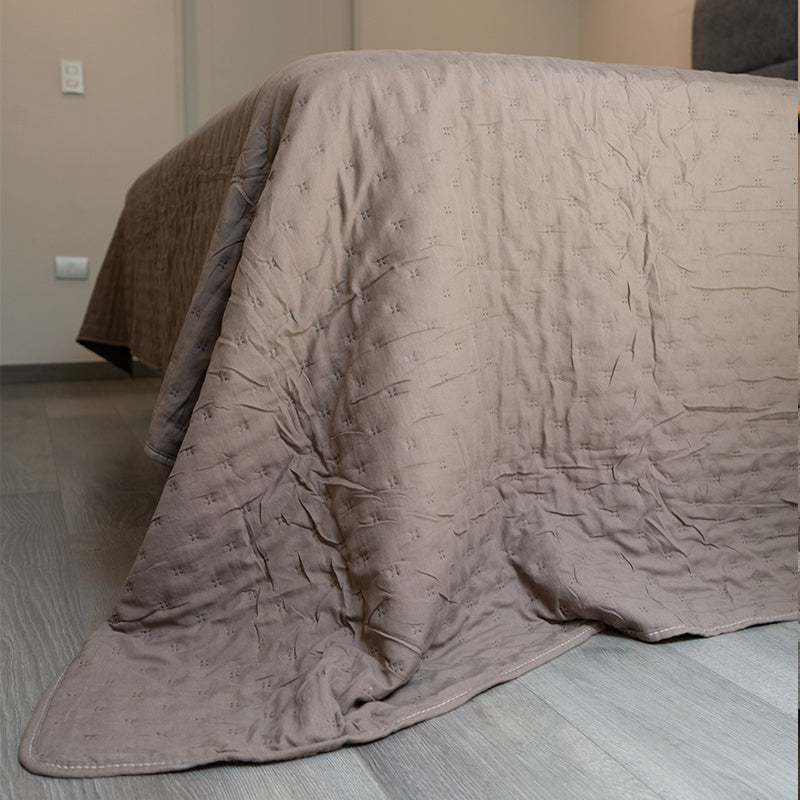 Cubrecama Premium Verano–Otoño | 2 Plazas y King | 3 Colores | Ultra Suave y Liviano – WAKESHOME